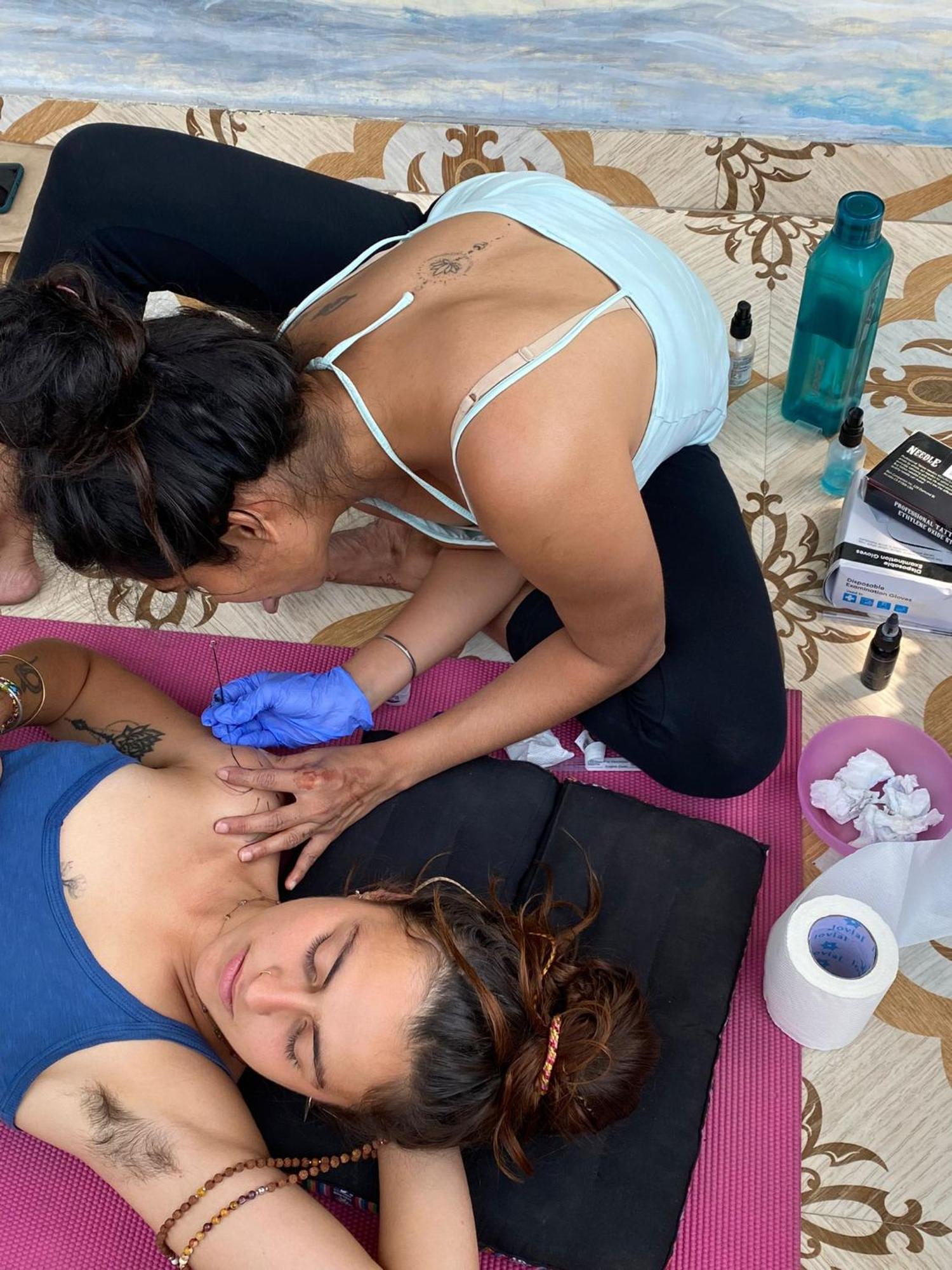 Tebaar Backpackers Pansiyon Rishīkesh Dış mekan fotoğraf