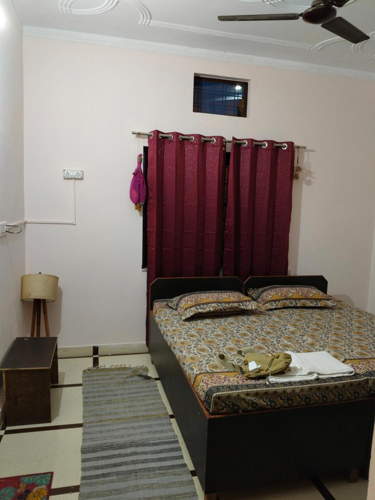 Tebaar Backpackers Pansiyon Rishīkesh Oda fotoğraf