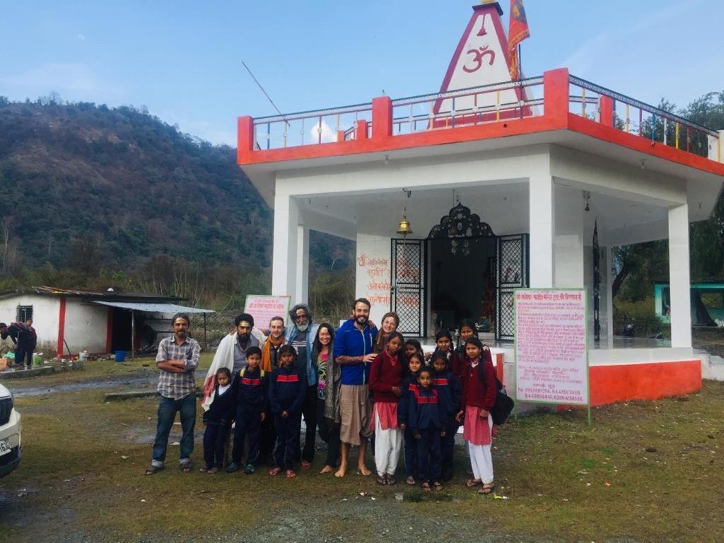 Tebaar Backpackers Pansiyon Rishīkesh Dış mekan fotoğraf